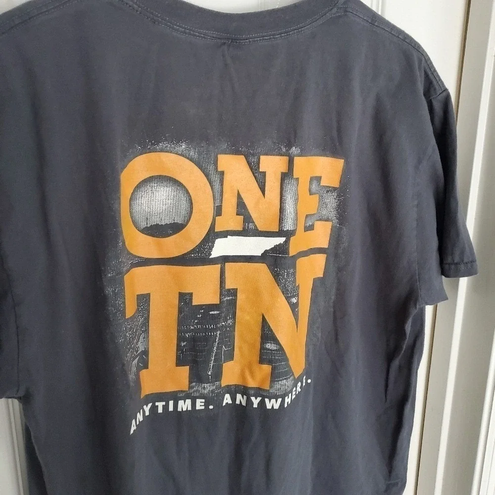 Vintage‎ Butch Jones University of Tennessee Volunteers Short Sleeve Shirt SZ:L
